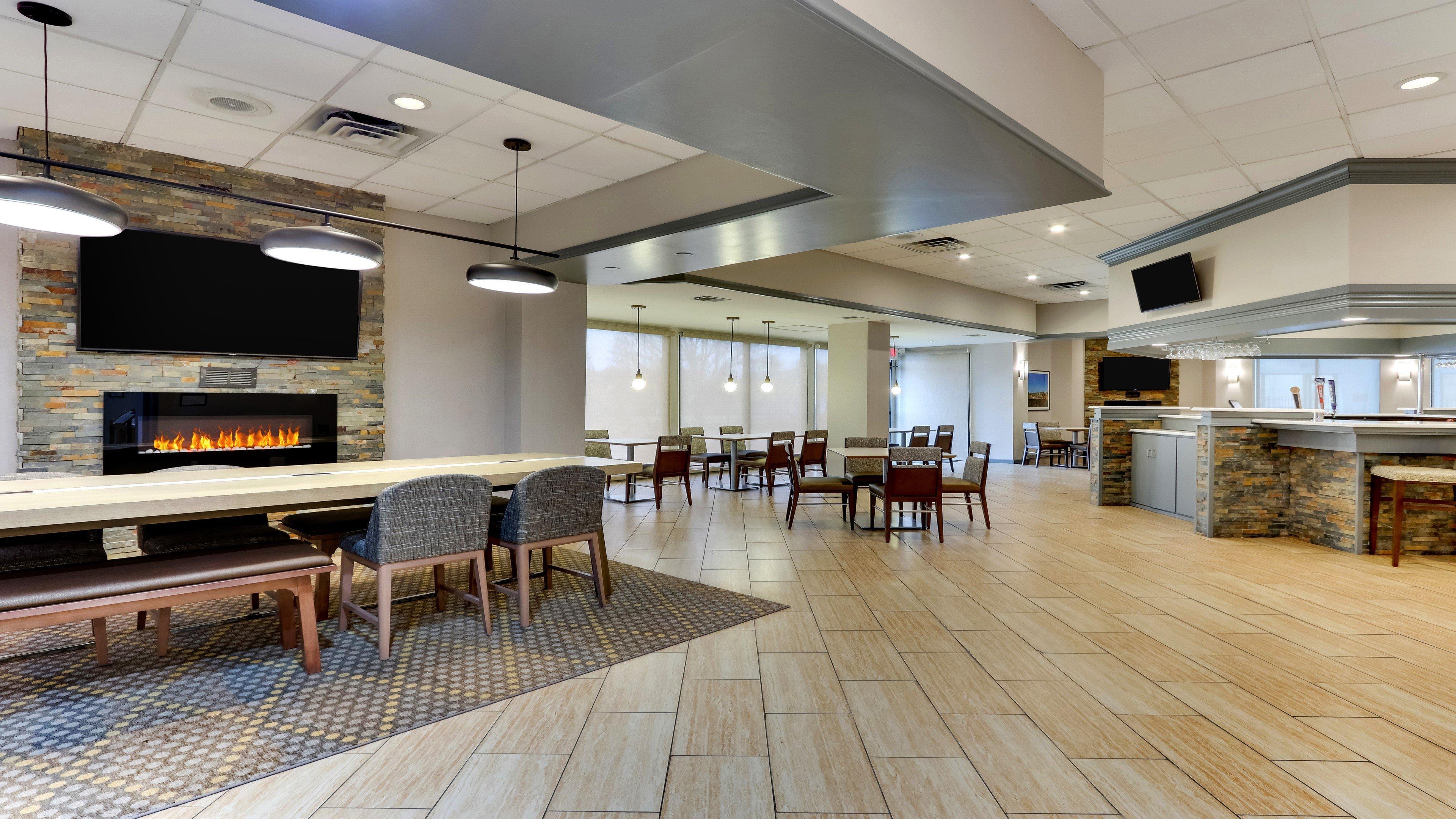 Holiday Inn Staunton Conference Center By Ihg Exterior photo