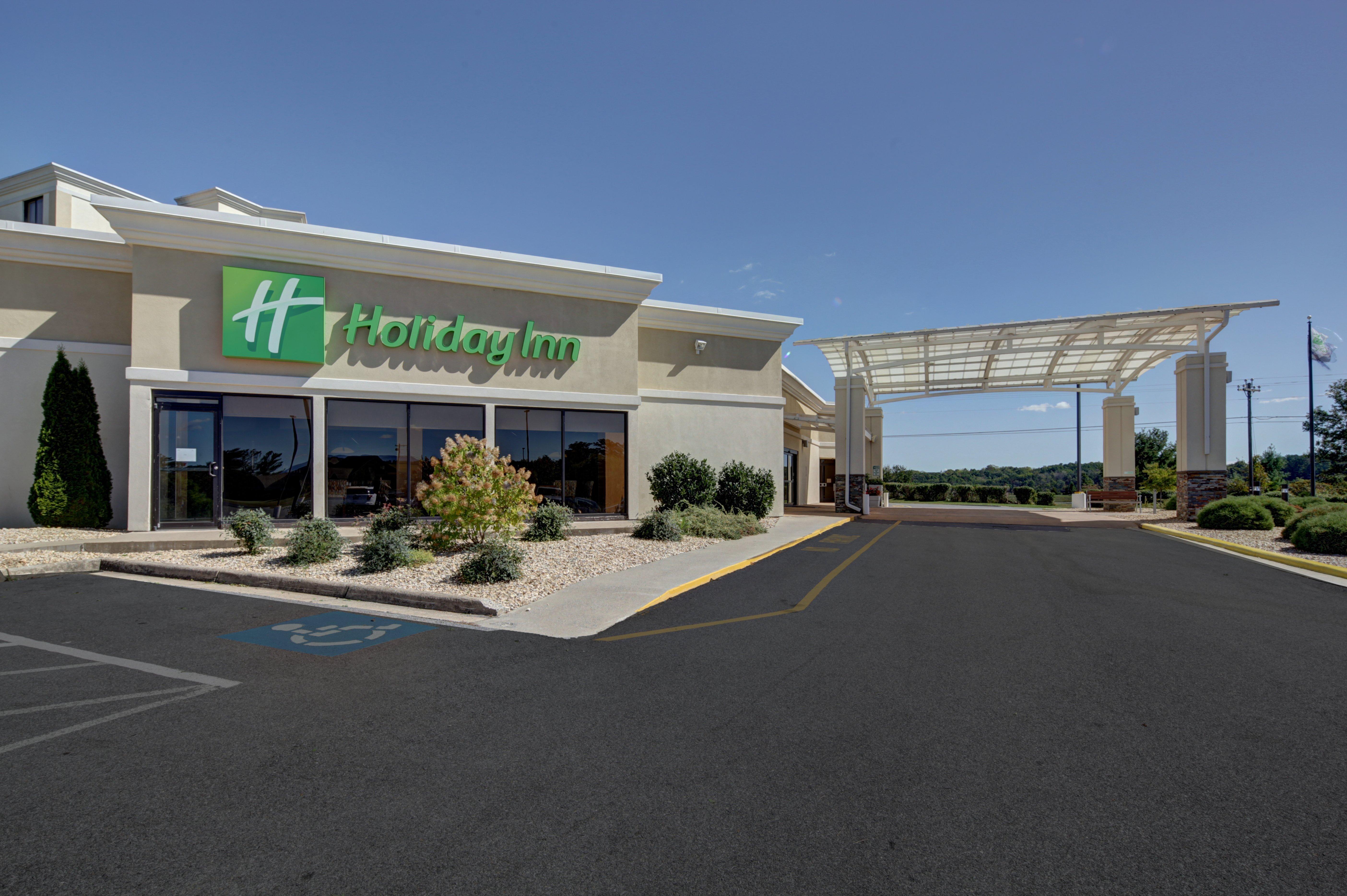 Holiday Inn Staunton Conference Center By Ihg Exterior photo