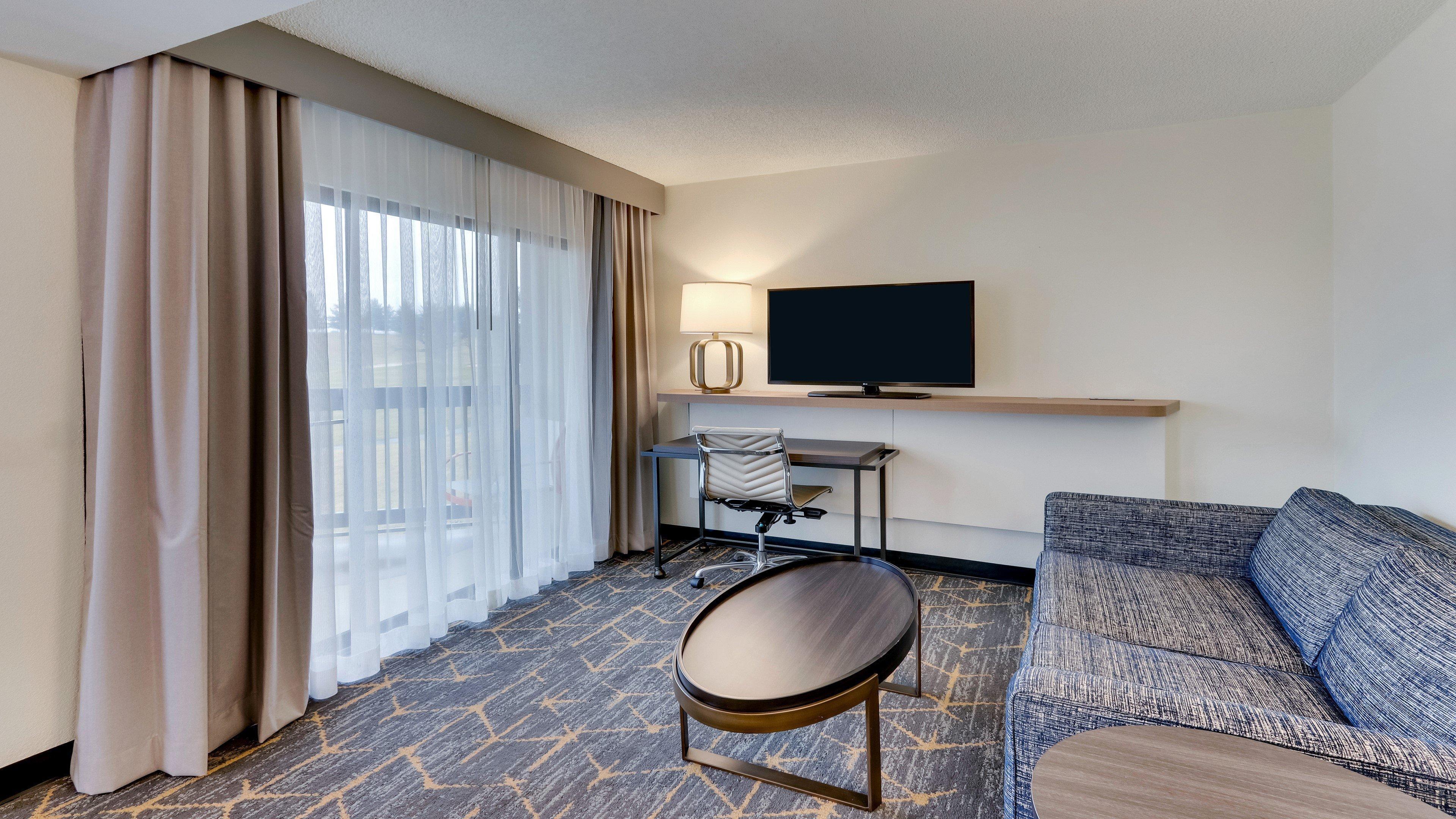 Holiday Inn Staunton Conference Center By Ihg Exterior photo
